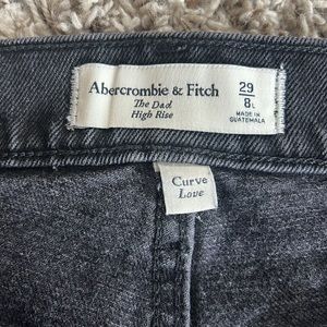 Abercrombie The Dad high rise relaxed straight jean. EUC. Sz 8/29 L curve love
